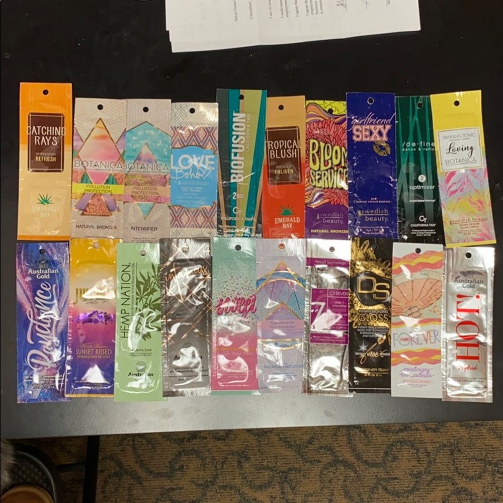 Tanning lotion packets